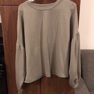 Green billowed sleeved sweater